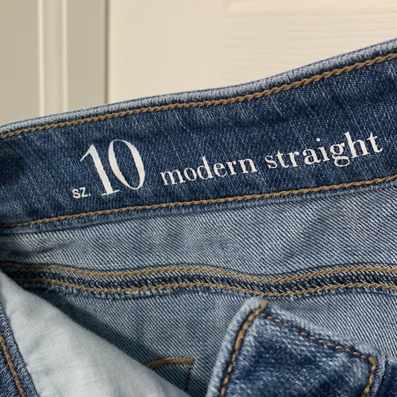 LOFT straight leg jeans. Size 10. - Picture 8 of 8